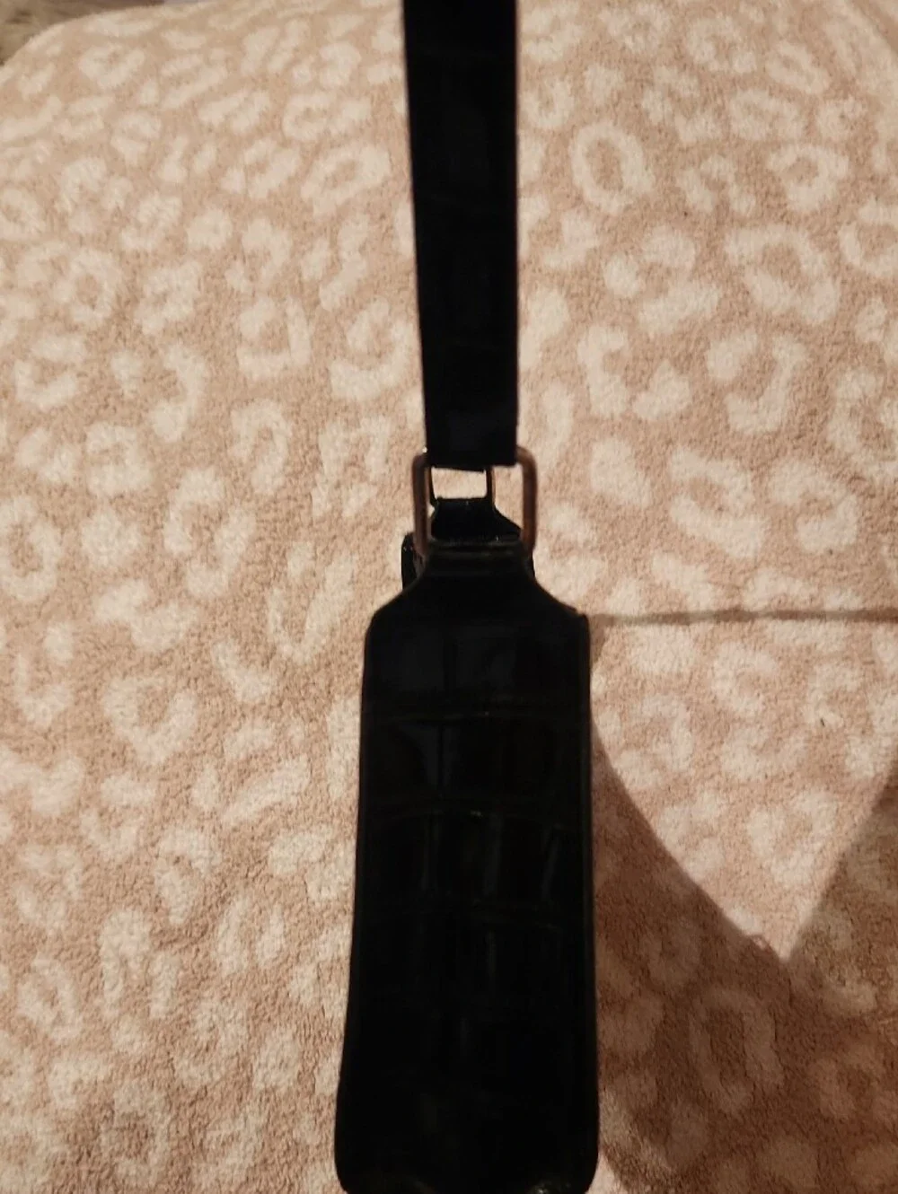 N/A sleek black